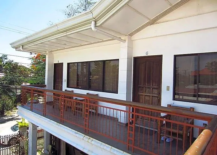 Hotel Residencia Lourdes 2*