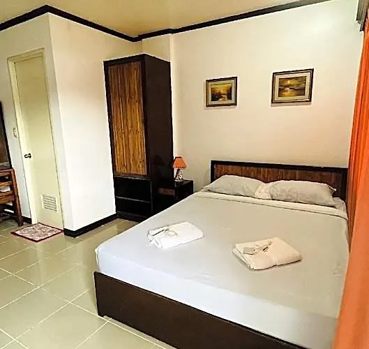 Residencia Lourdes Hotel 2*